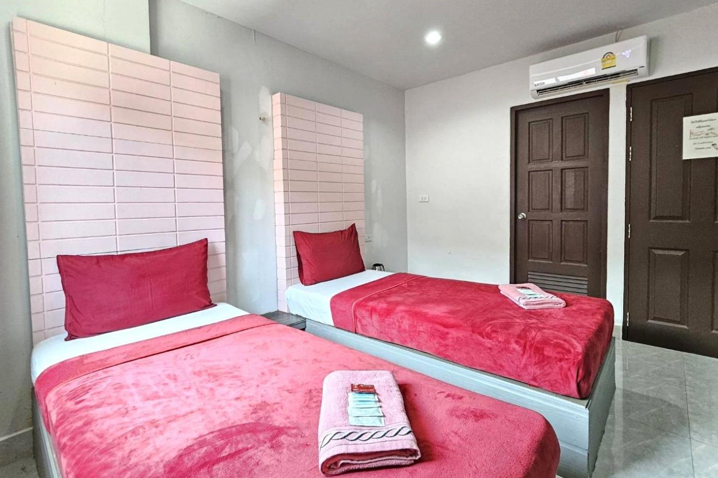 The Grand Np Resort Hat Yai Exterior photo